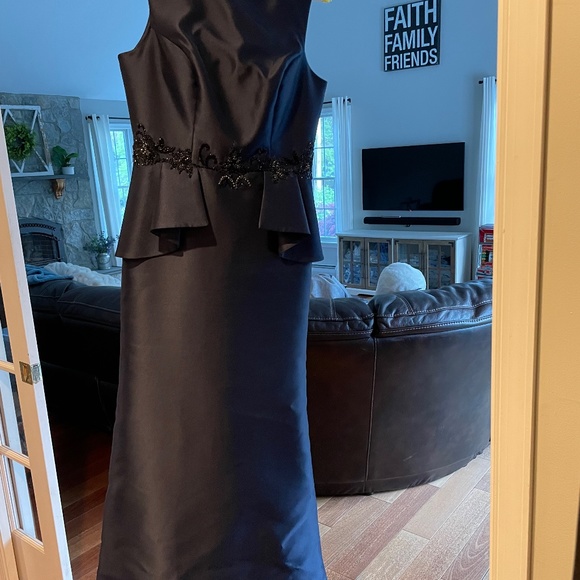Park108 Dresses & Skirts - Beautiful navy Mother-of-the-bride dress